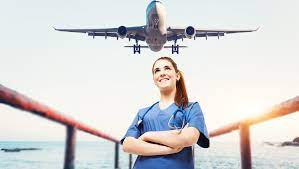 what is travel nurse